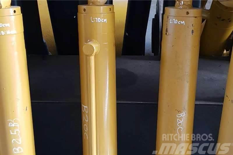 Bell B20C Hydraulic Cylinders Andere Fahrzeuge