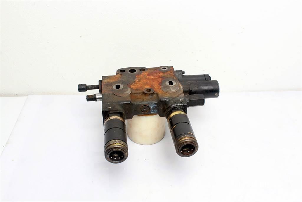 Case IH MX100C Remote control valve Hydraulik