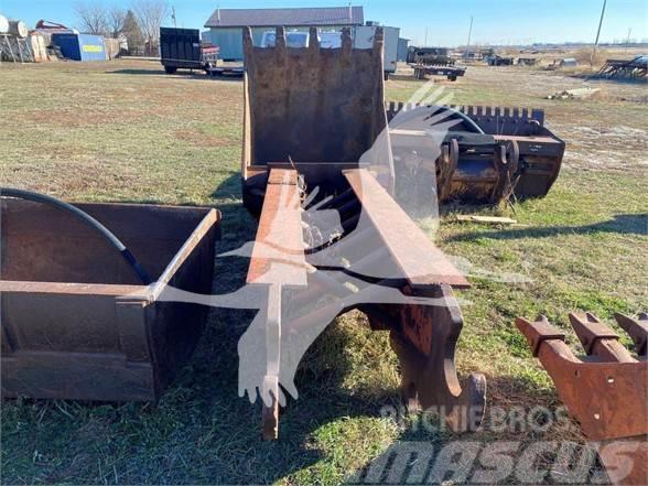  300 SERIES BOOM EXTENSION WITH DIG BUCKET Ausleger