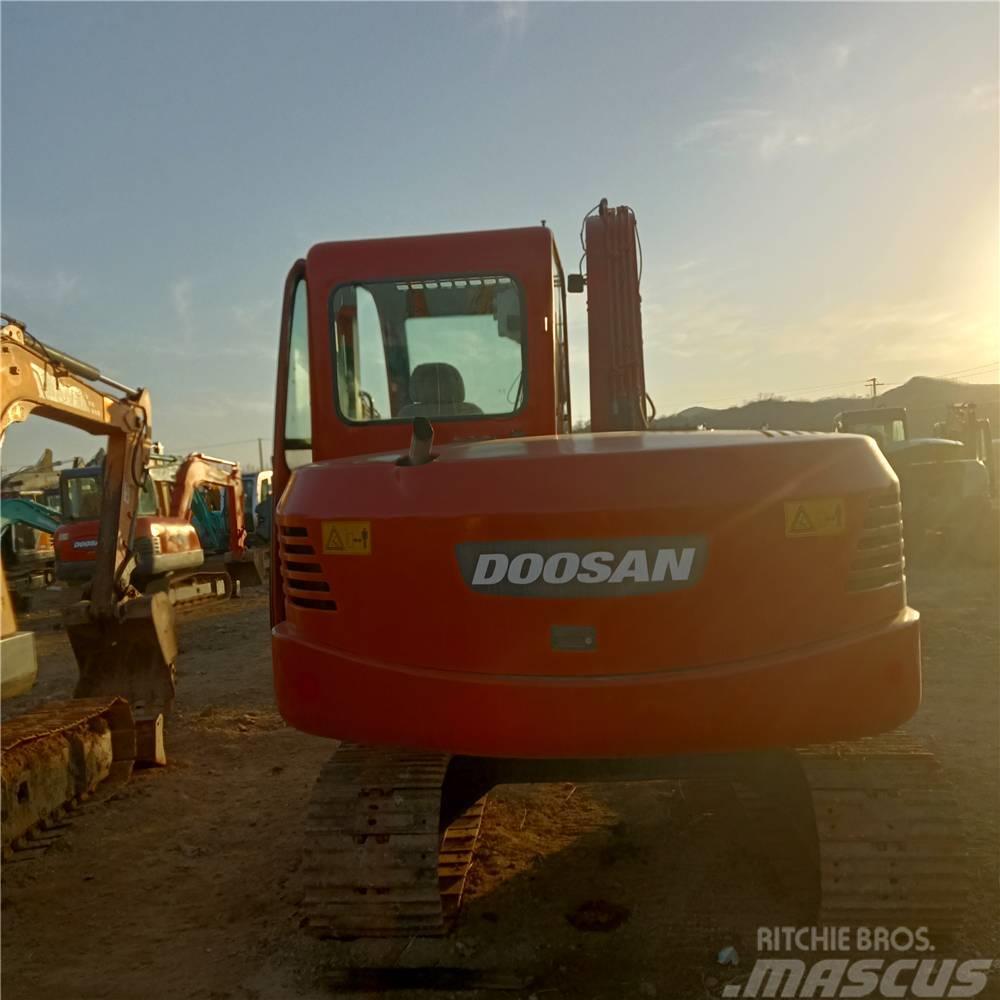 Doosan DH70 Raupenbagger