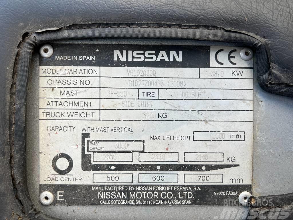 Nissan DX 30 Diesel Stapler