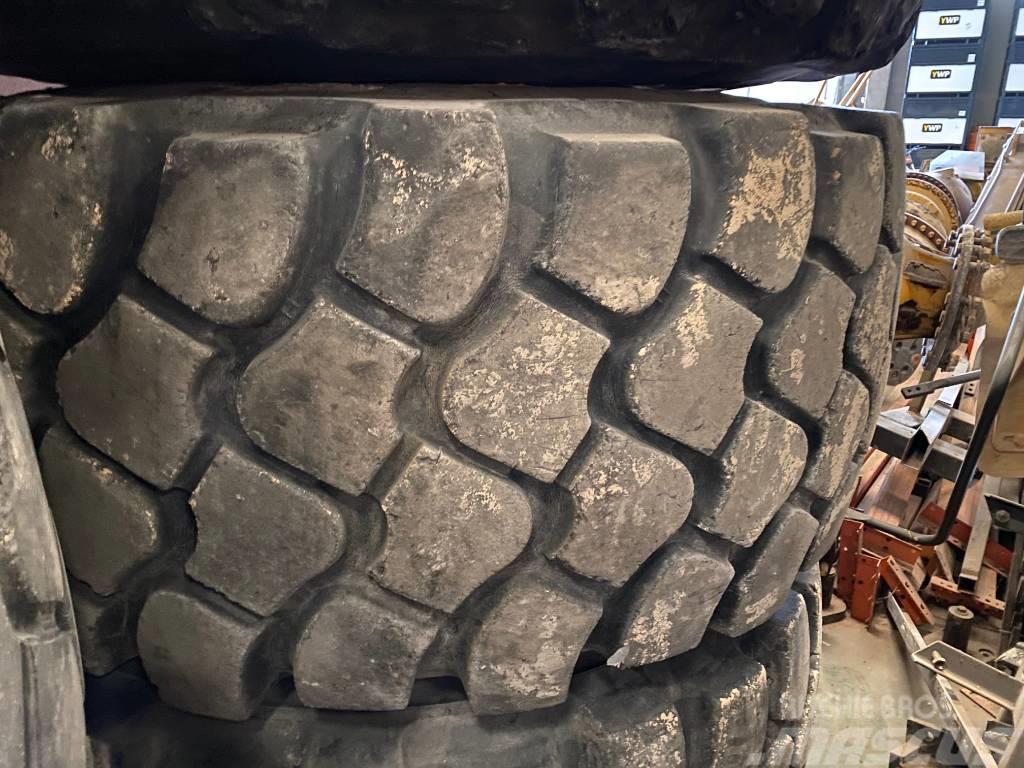 Volvo A 40D - 6 Tires 29.5 R25 and Rims - Reifen