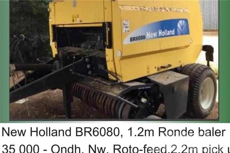 New Holland BR6080 - 1.2m - 2.2m pick up - roto feed Andere Fahrzeuge