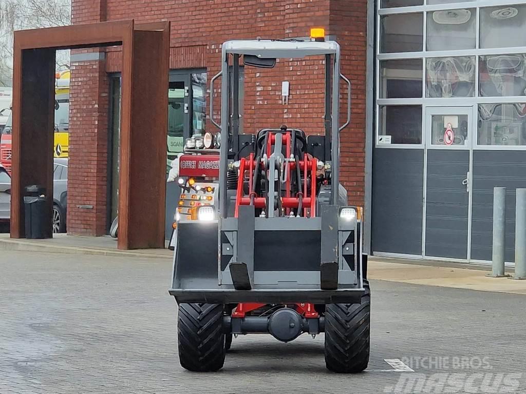 Wolf Aolite E606 - New/unused - Electric - with bucket Minilader