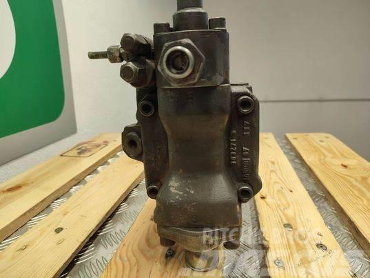 Fendt 824 Favorit (883271) hydraulic pump Hydraulik