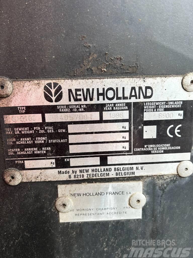 New Holland D 1010 Quaderpressen