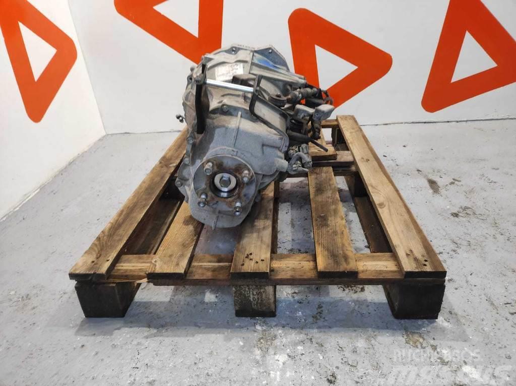 Nissan NT 400 Cabstar Gearbox 32010-LC62A / LOW MILEAGE Getriebe