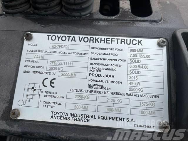 Toyota 7 FD F 25 Diesel Stapler