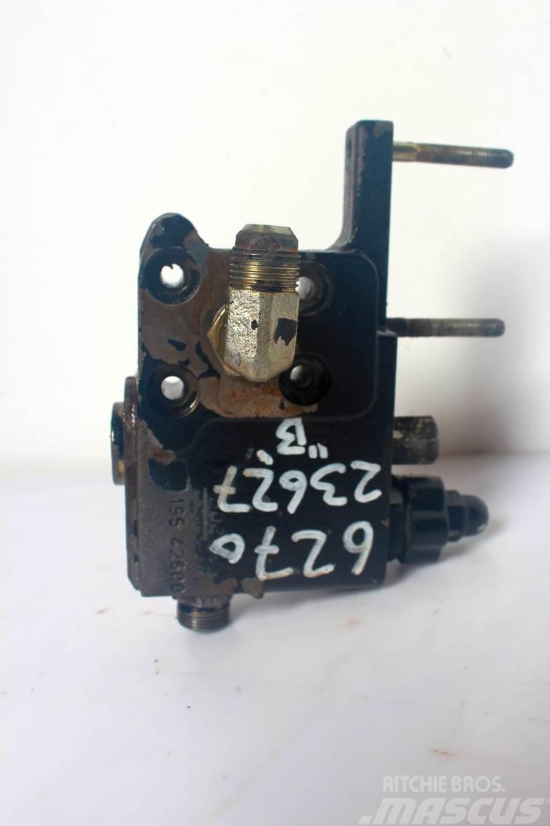 Massey Ferguson 6270 Remote control valve Hydraulik