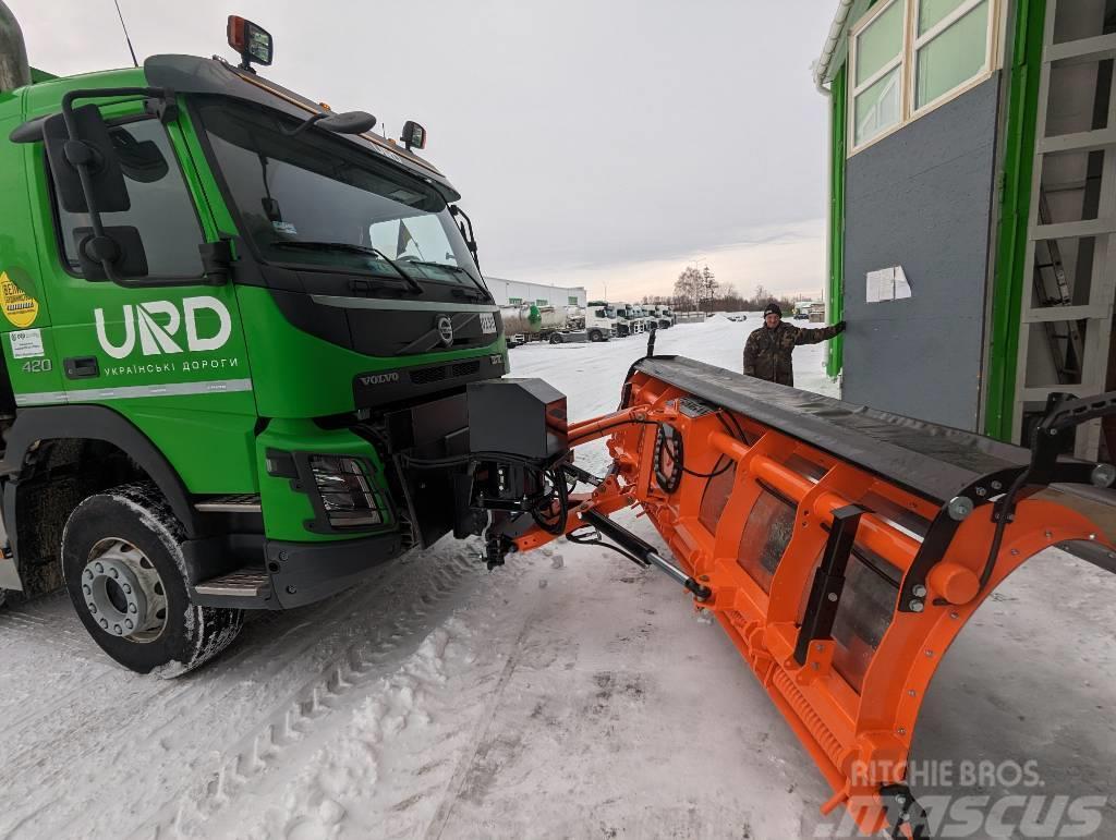  STAINMANN Отвал снегоуборочный поворотный OKB-4000 Pistenraupen