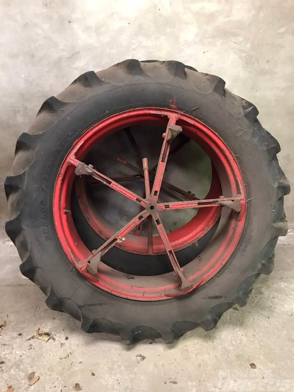 Dunlop Fieldmax 13.6/12-38 dubbellucht Reifen