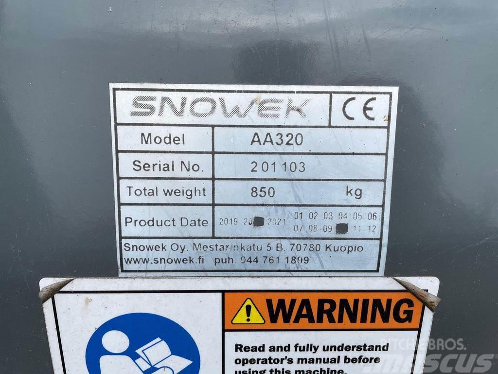 Snowek AA320 Schneeschilde und -pflüge