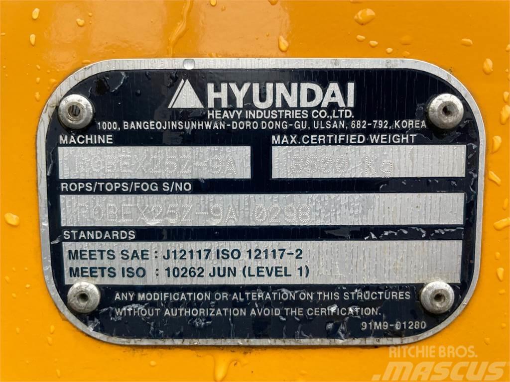 Hyundai 25z-9ak - 2.700 kg. minigraver / 350 Timer / Står  Minibagger < 7t