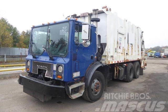 Mack MR688S Müllwagen