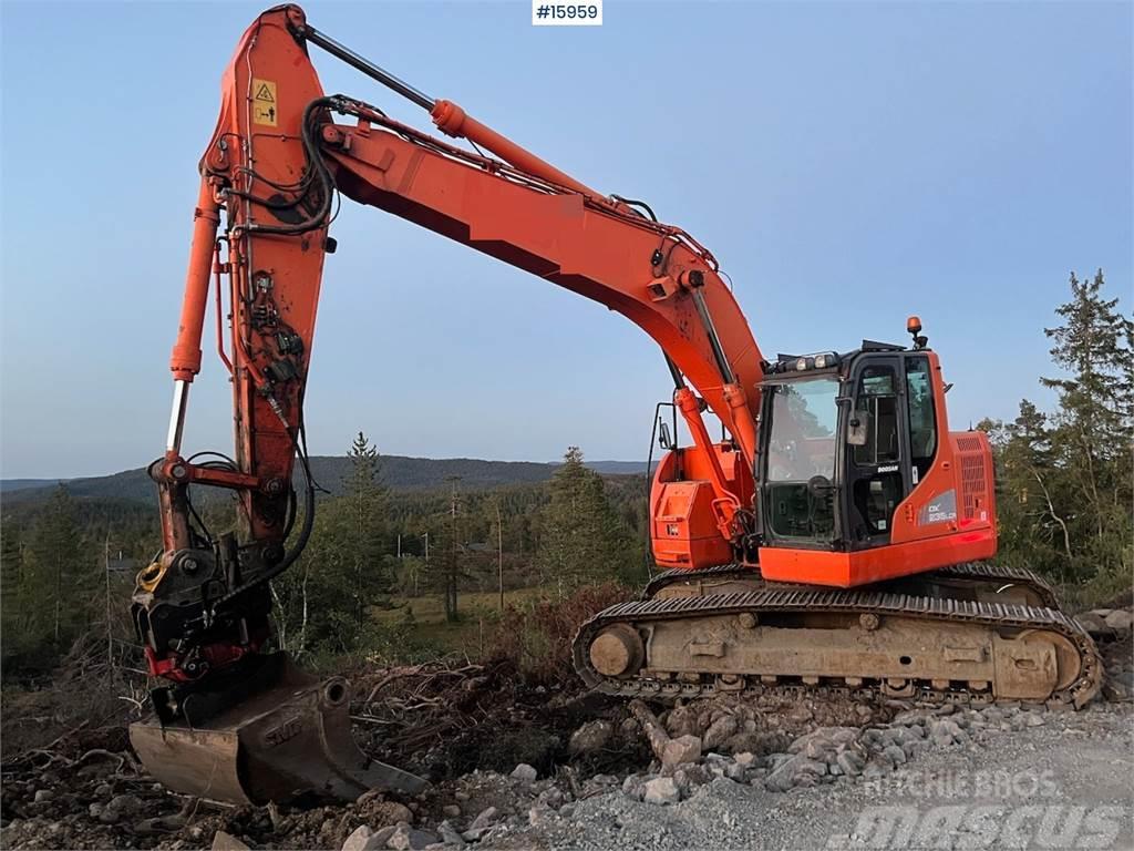 Doosan DX235LCR crawler excavator w/ GPS, bucket and tilt Raupenbagger