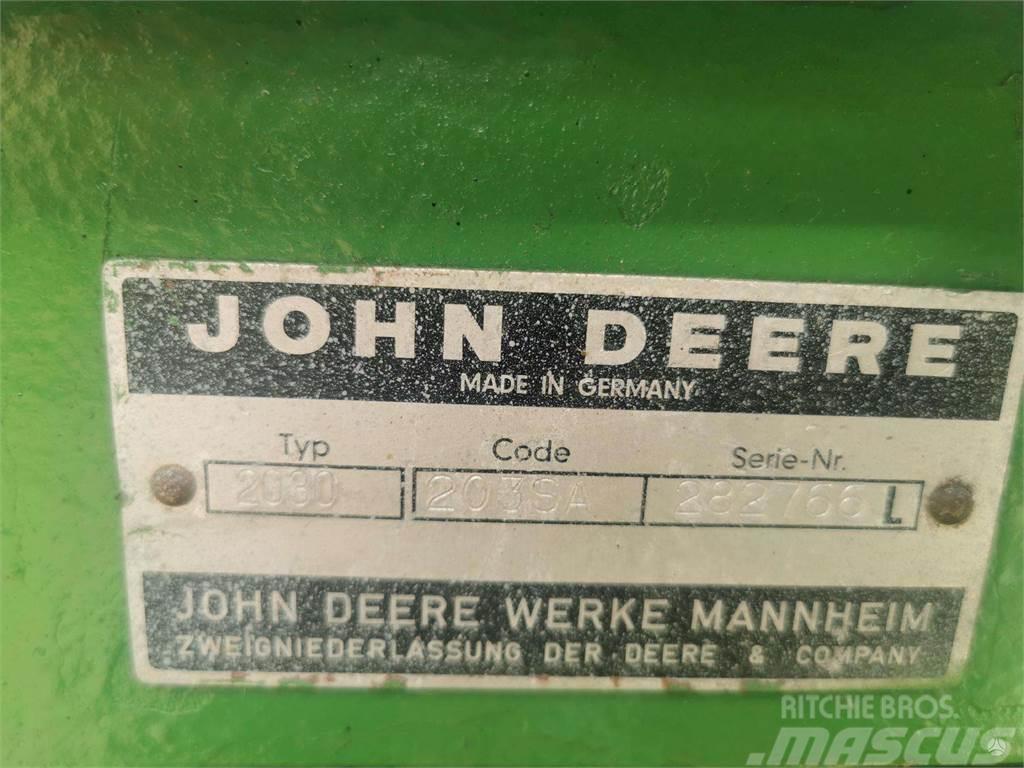 John Deere 2030 Traktoren