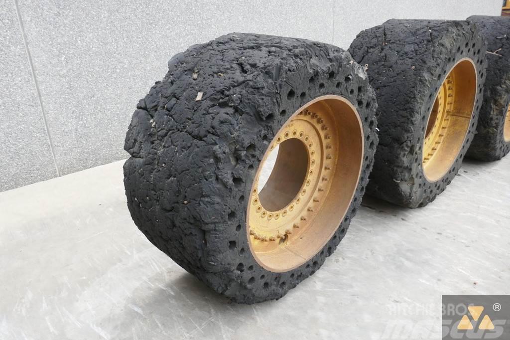 Volvo L180 Cushion wheels Reifen