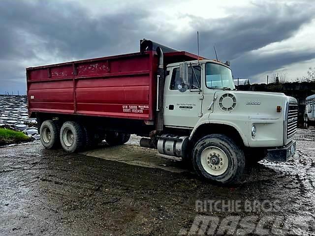 Ford L9000 Andere Fahrzeuge