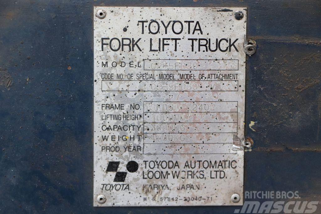 Toyota 02-5FD30 Diesel Stapler