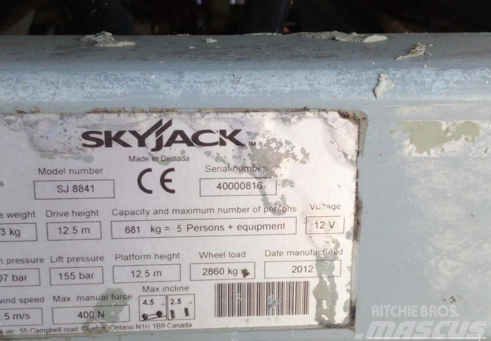 SkyJack SJ 8841 RT 4x4 ollós emelő 14.3M! Scheren-Arbeitsbühnen