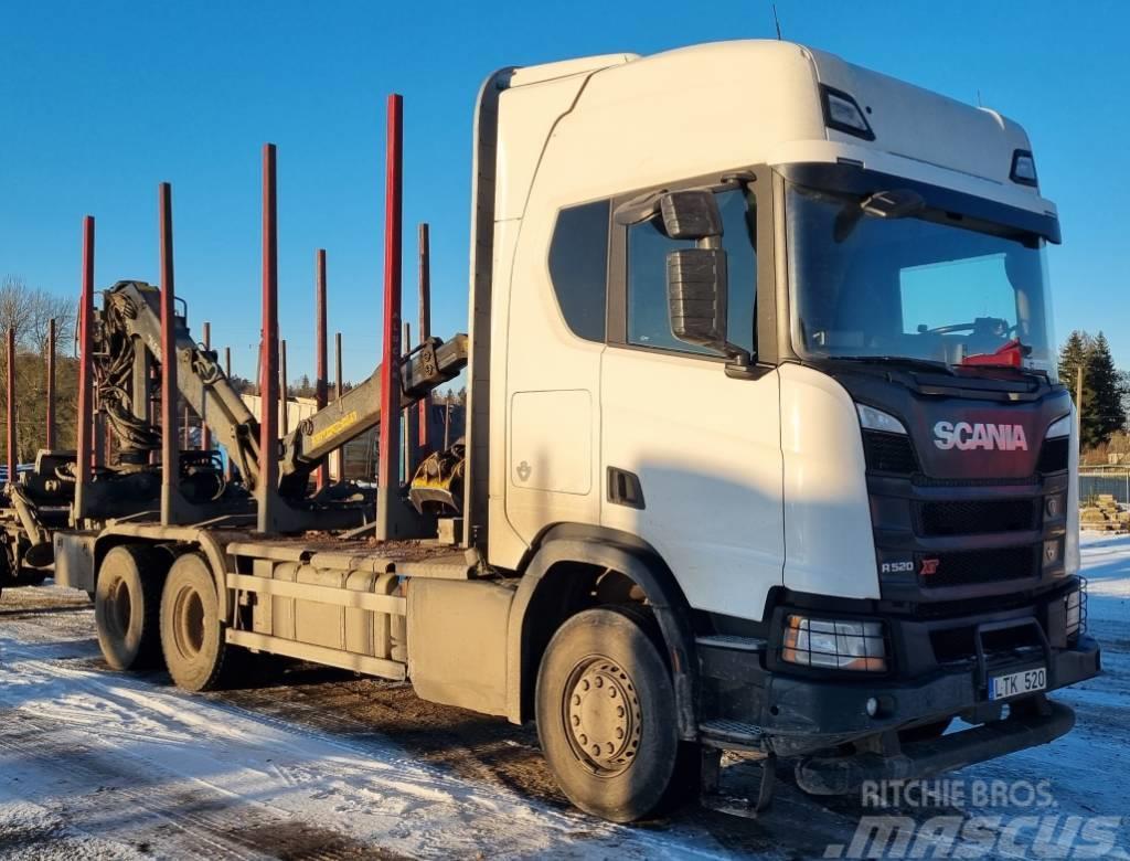 Scania R520 6x4 Holzfahrzeuge