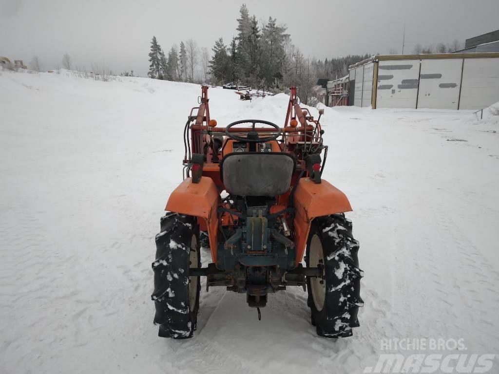 Kubota B 1400 Traktoren