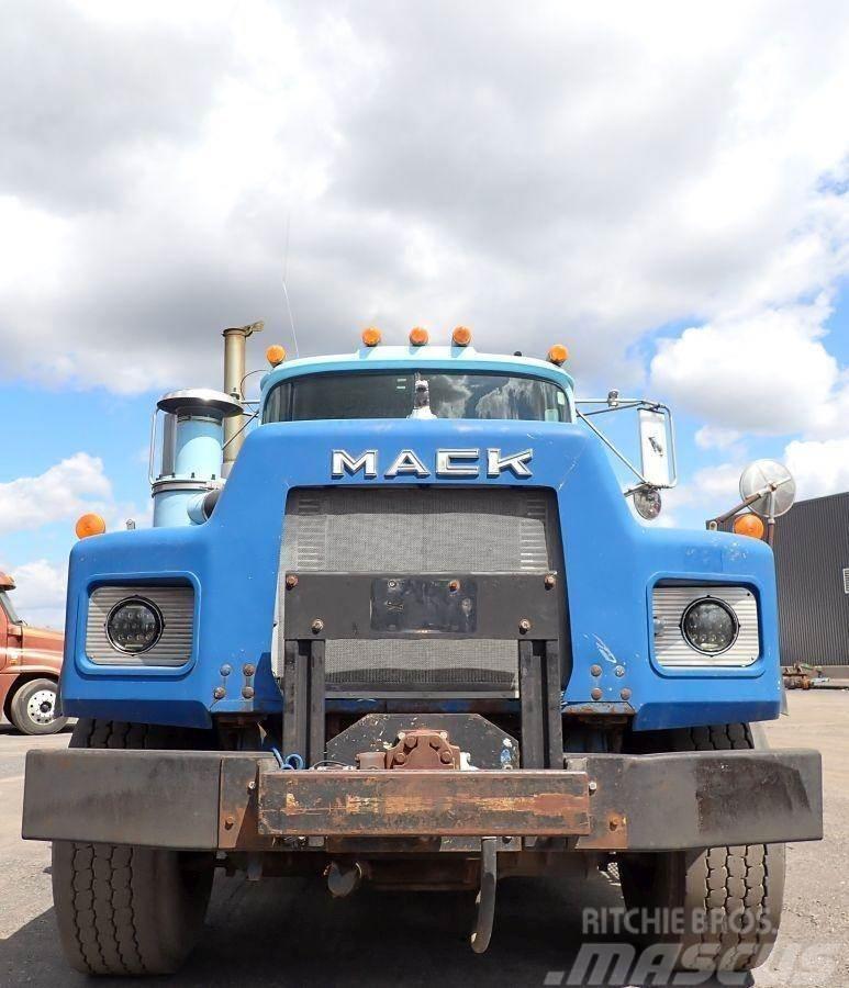 Mack RB688S Abrollkipper