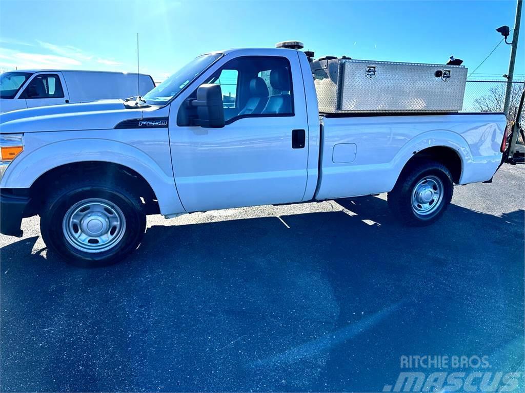 Ford F-250 SD Andere Fahrzeuge