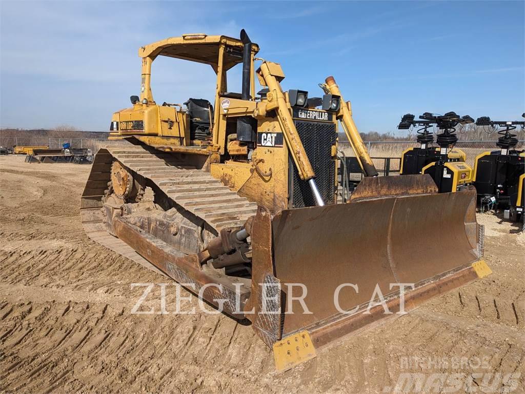 CAT D6H Bulldozer