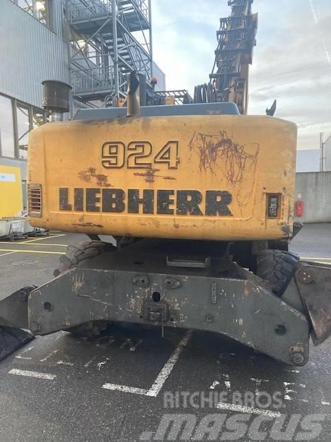 Liebherr 924C-LI Mobilbagger