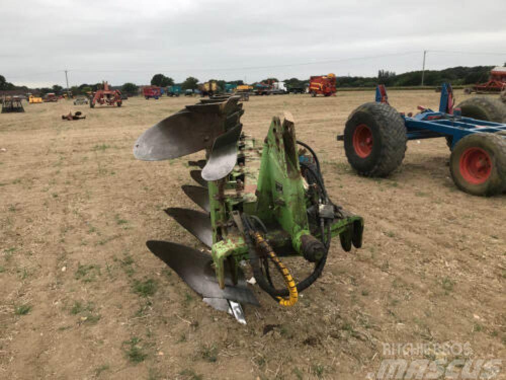  Dowdswell 5 furrow Delta Plough reversible Konventionelle Pflüge