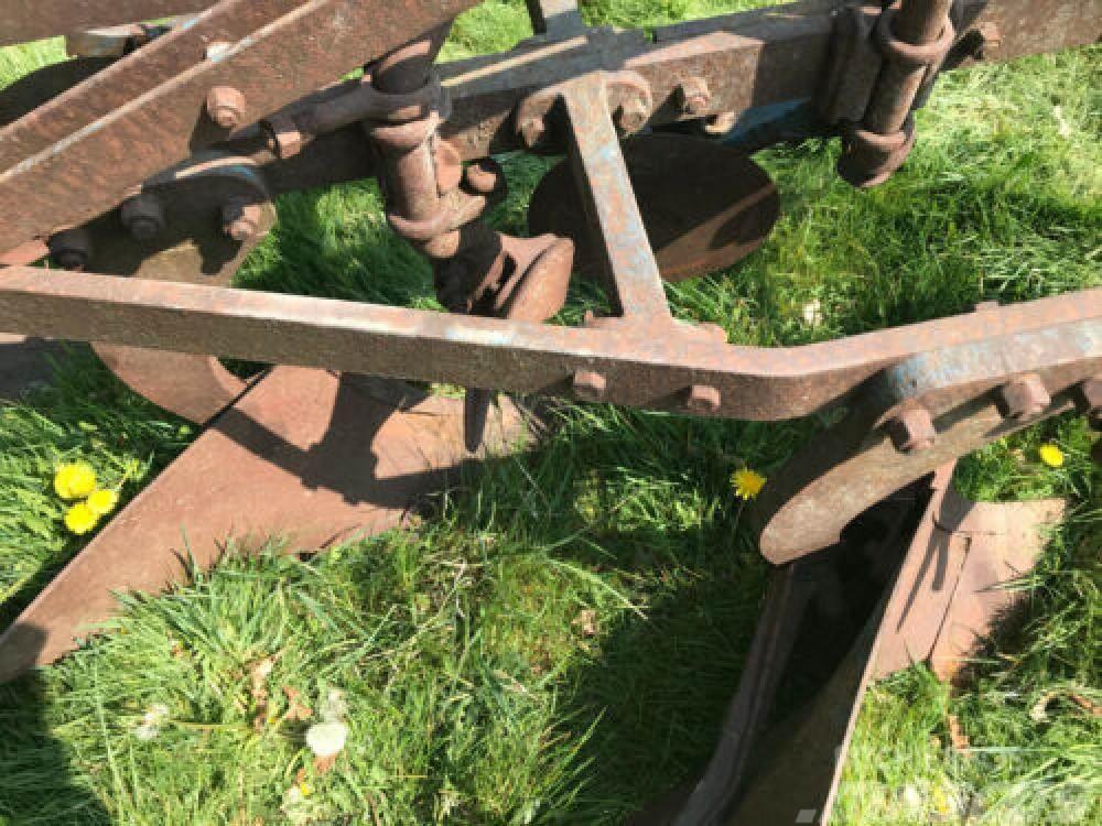 Ransomes 3 Furrow Plough Konventionelle Pflüge