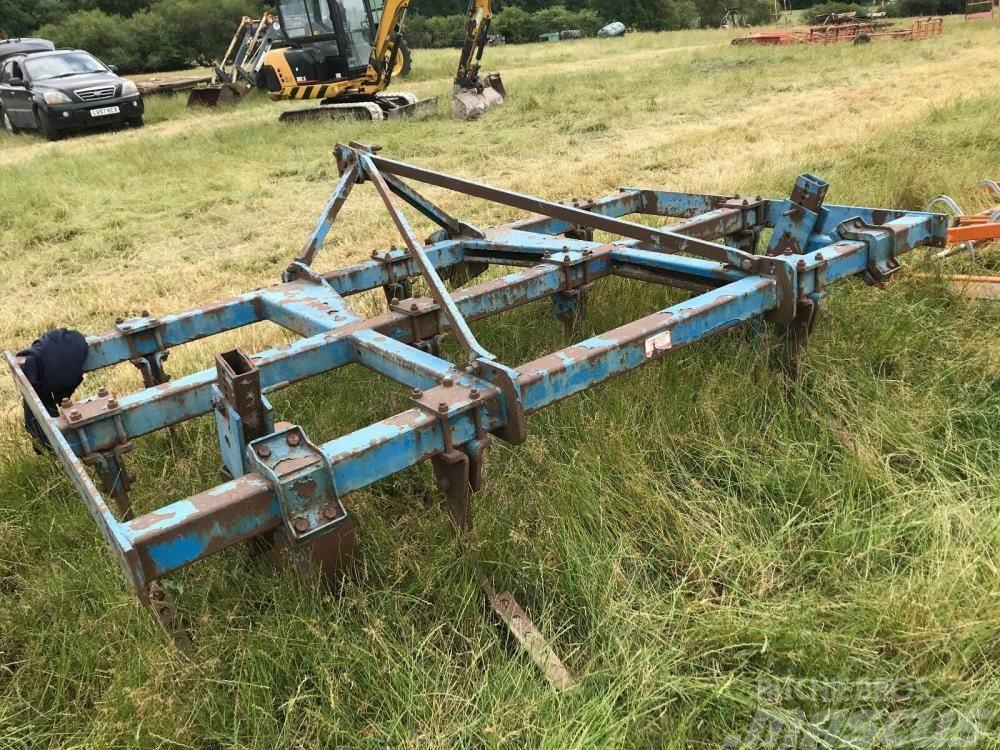 Ransomes 3 metre front mounted tractor cultivator Grubber