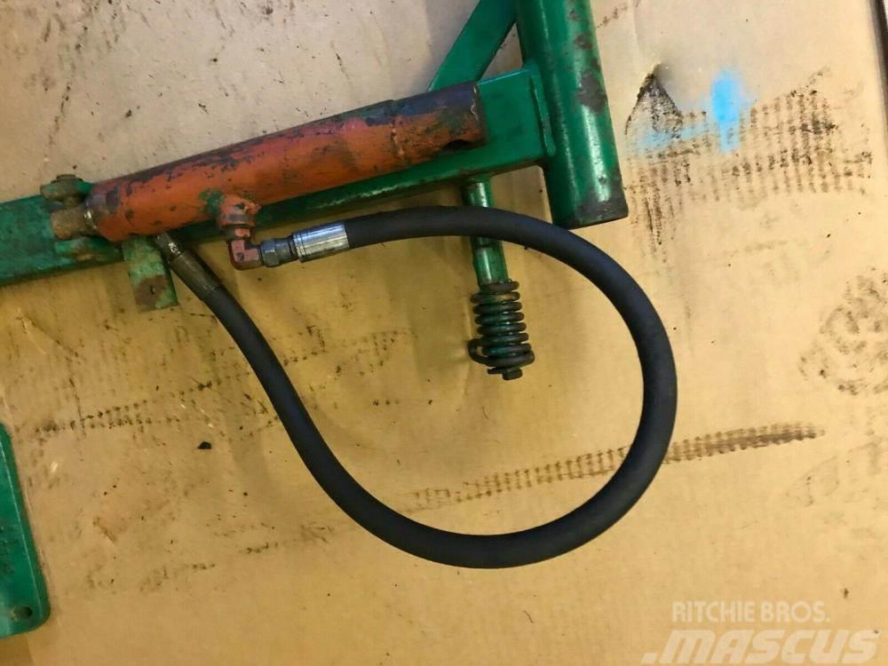 Ransomes 350 D NSR cutting cylinder lifting arm and hyd ram Andere Zubehörteile