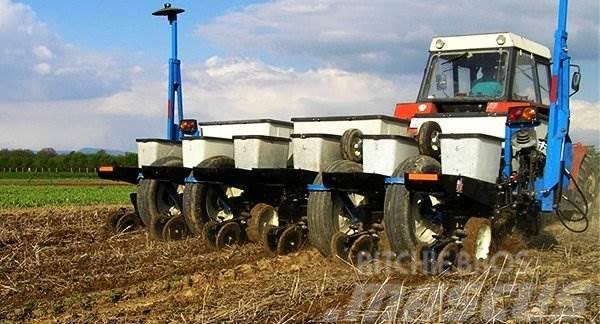  _JINÉ USA) Kinze - 3000 Traktoren