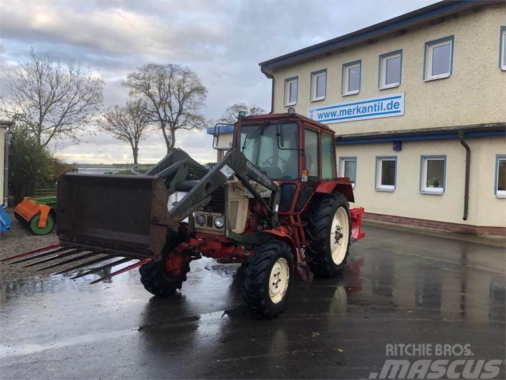 Belarus MTS 82 FL + 3 Schar Beetpflug Traktoren