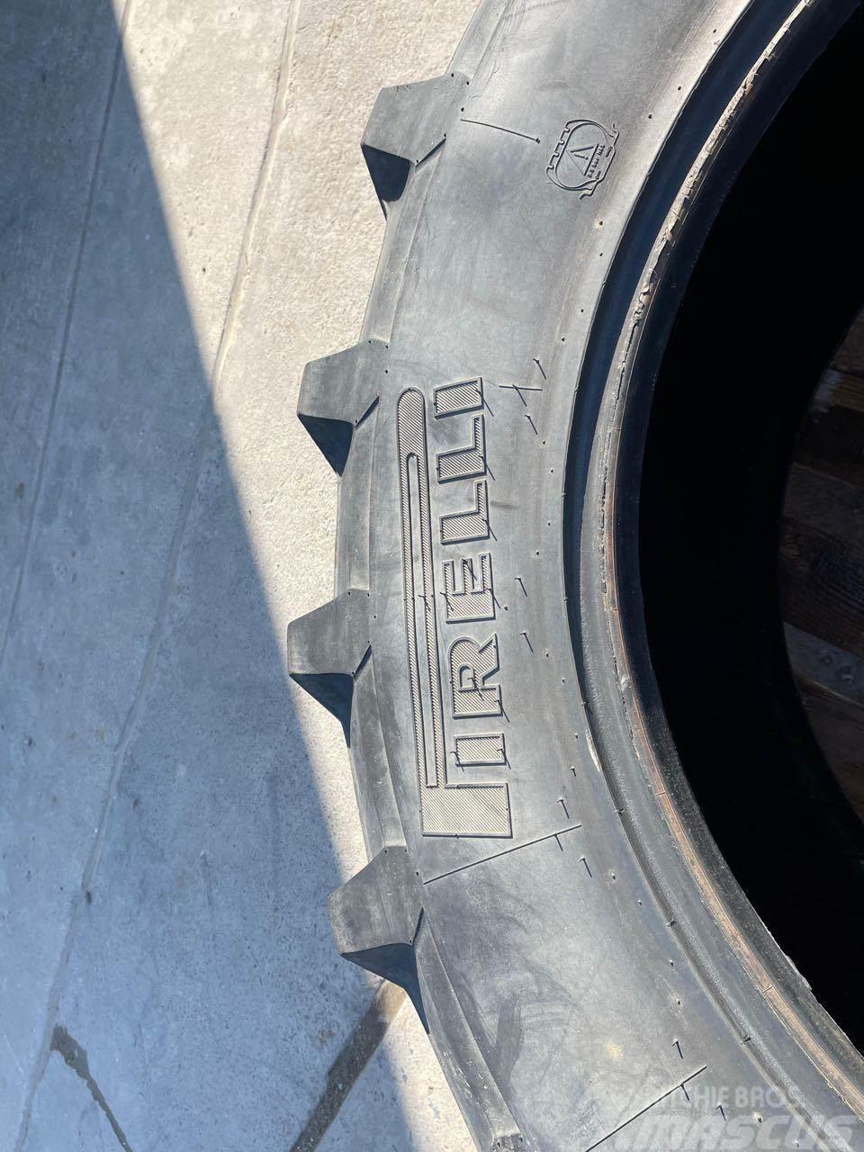 Pirelli 380/85R30 Reifen