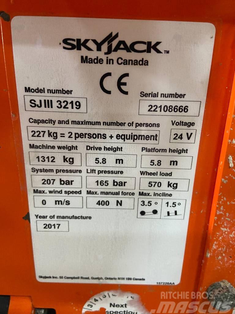SkyJack SJ 3219 schaarhoogwerker 7,8m hoogwerker Scheren-Arbeitsbühnen