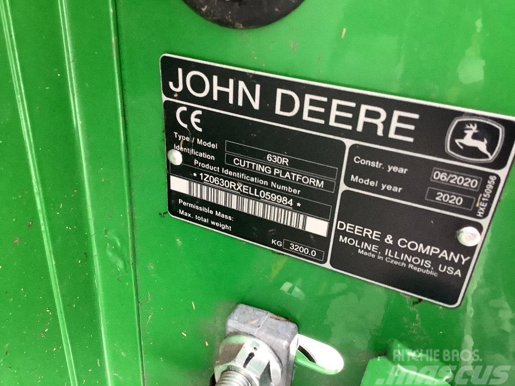 John Deere T 670 Mähdrescher