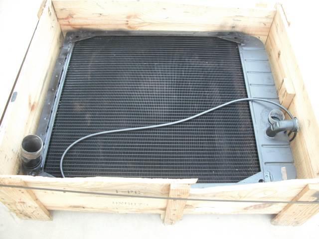 CAT radiator 140 G Grader