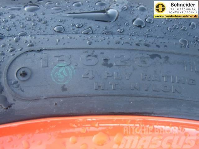 Bridgestone 13.6-26 AS-Bereifung Reifen