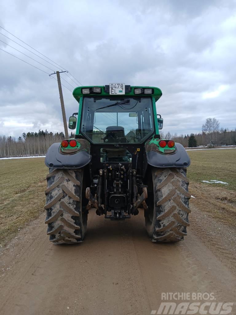 Valtra T 180 Traktoren