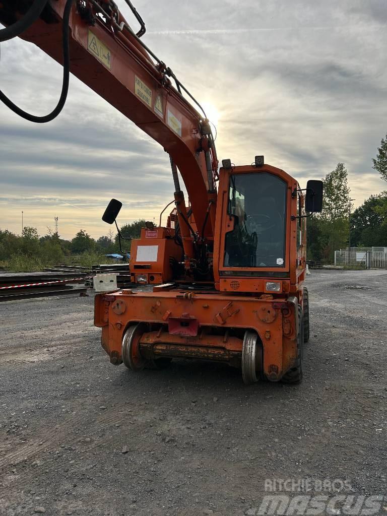 CASE 788 Rail Road excavator Schienen Wartung