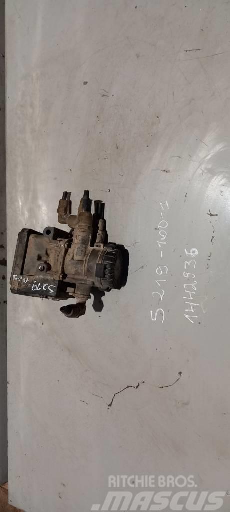 Scania R420 1442936 EBS valve Getriebe