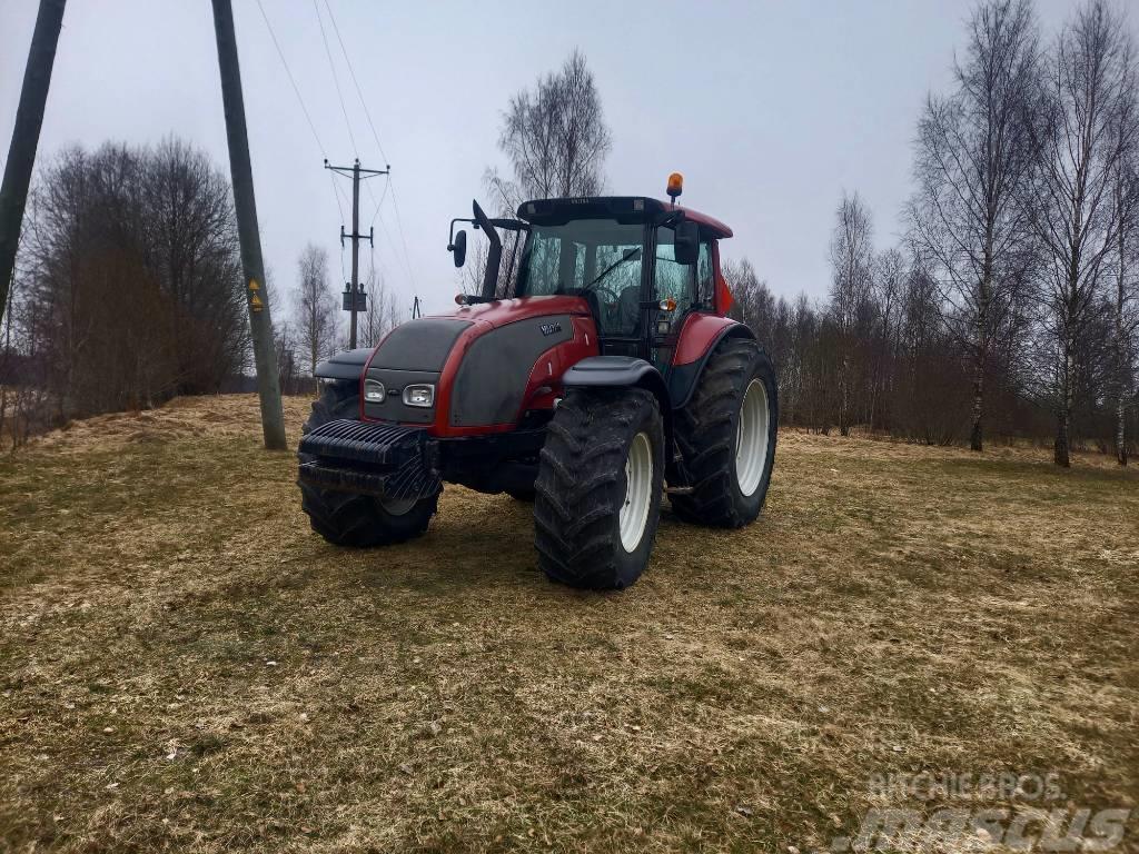 Valtra T190 Traktoren