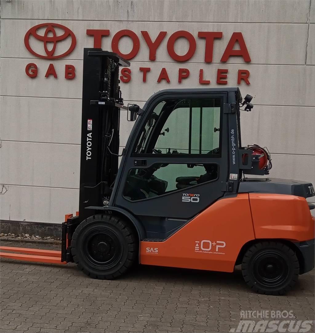 Toyota Tonero 8FG45N Gas Stapler