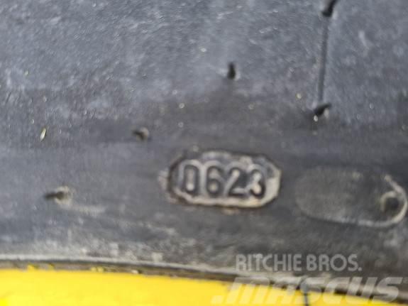 John Deere Hjul par: Trelleborg TM1060 520/60R28 Gul Reifen