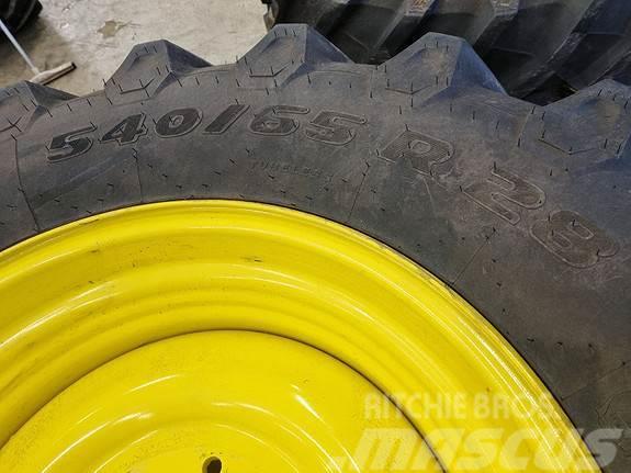 John Deere Hjul par: Trelleborg TM800 540/65R28 Gul Reifen