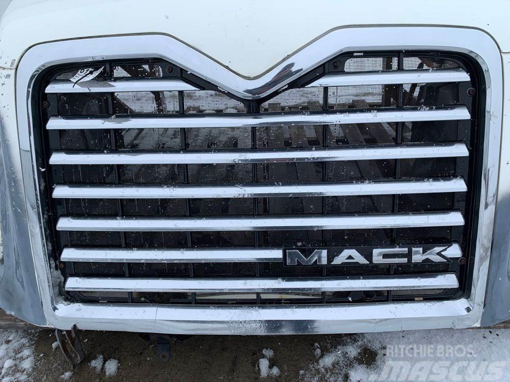 Mack Pinnacle CXU612 Kabinen