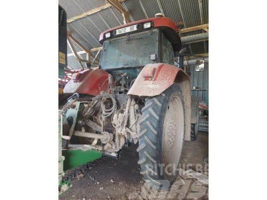 Case IH CVX140 Traktoren